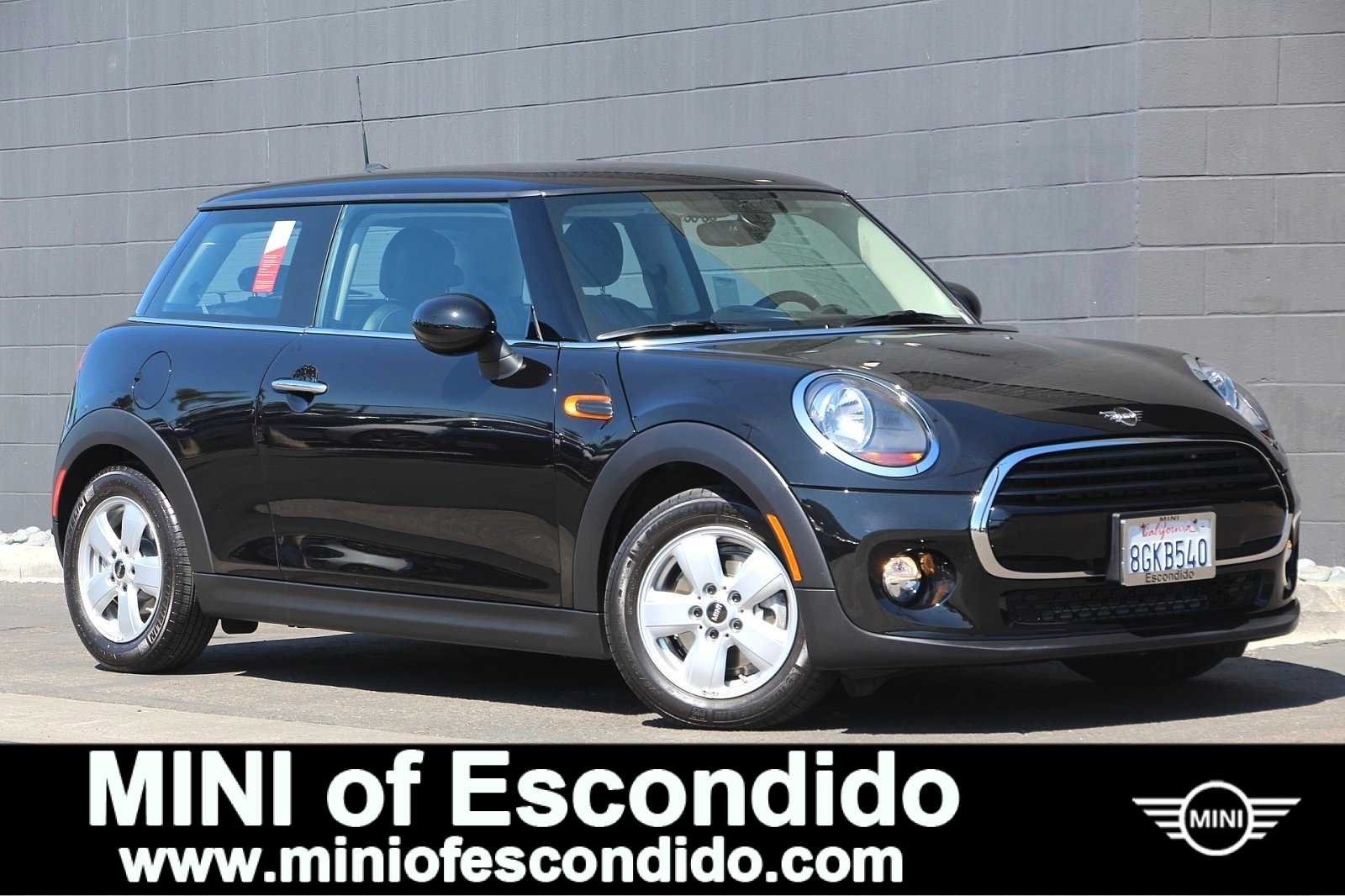 Pre Owned 2019 Mini Hardtop 2 Door Cooper Fwd Hatchback